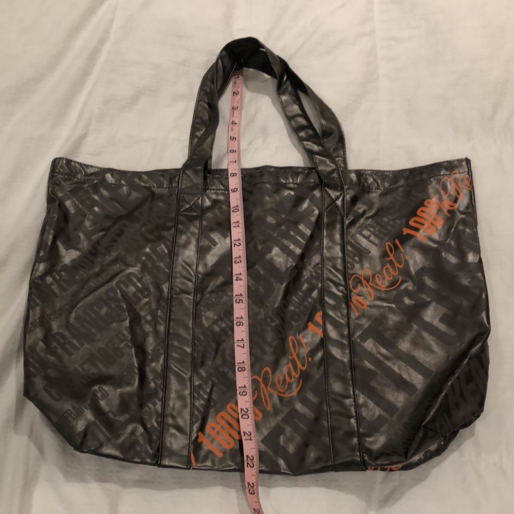 ā¤ļøBENEFIT Tote make up bag! Color: gunmetal with orange writing! Prelovedš©¶ - Picture 4 of 15